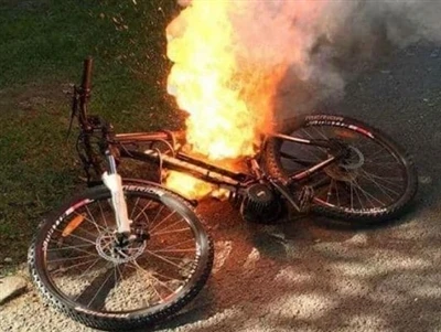 بیٹری سے زیادہ گرمی کی وجوہات اور ان کو حل کرنے کا طریقہ
